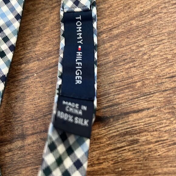 Plaid and Lion Print Bow Ties - Picture 3 of 4